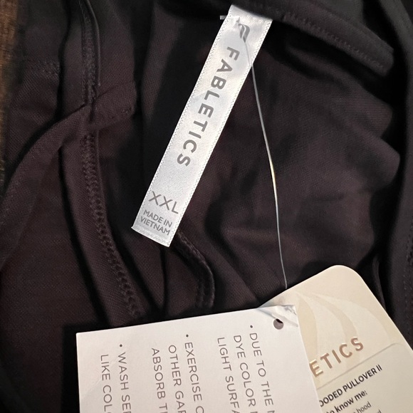NWT Fabletics Athena Hooded Pullover 2 Black Athletic Hoodie - Picture 7 of 8